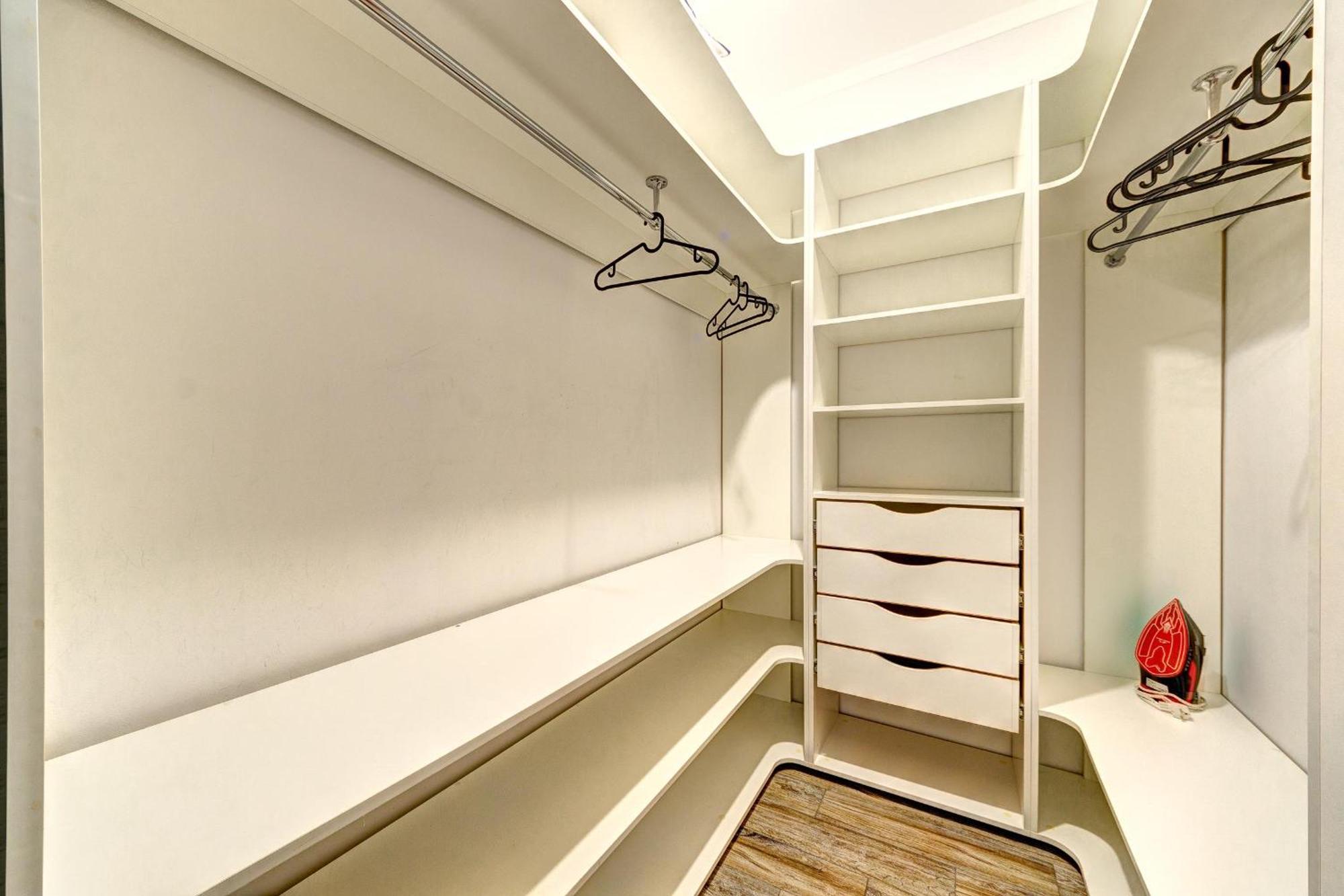 Apartment Voskresenska 18 Kiev Rom bilde