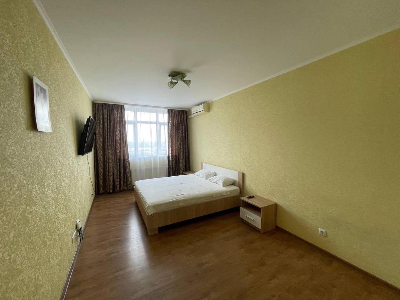 Apartment Voskresenska 18 Kiev Eksteriør bilde